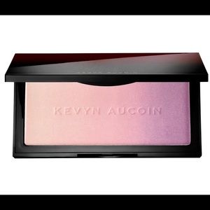 Highlighter by Kevyn Aucoin